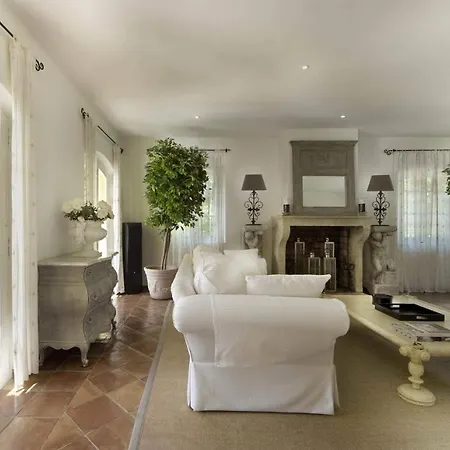 Beautiful 10 Quests In Tropez * Сен-Тропе